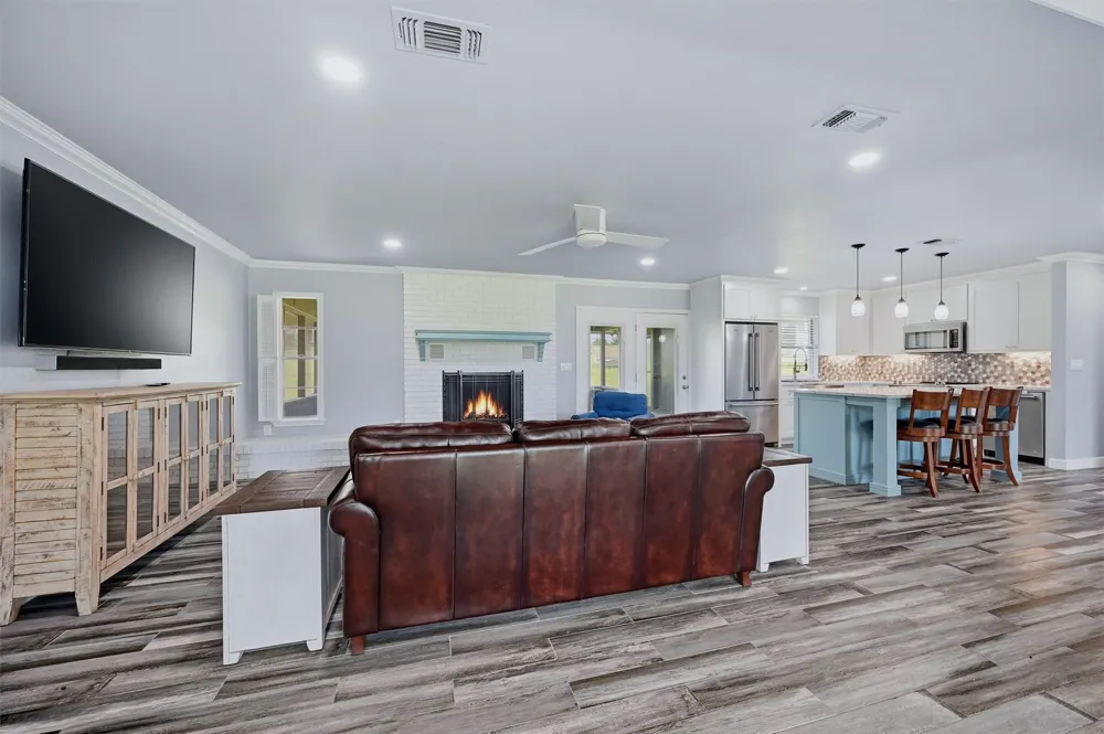 1861 Roland Road Whitesboro, TX 76273
