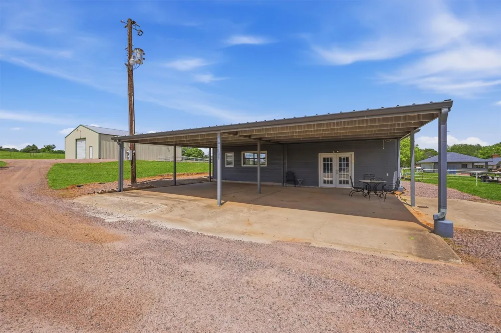 1861 Roland Road Whitesboro, TX 76273