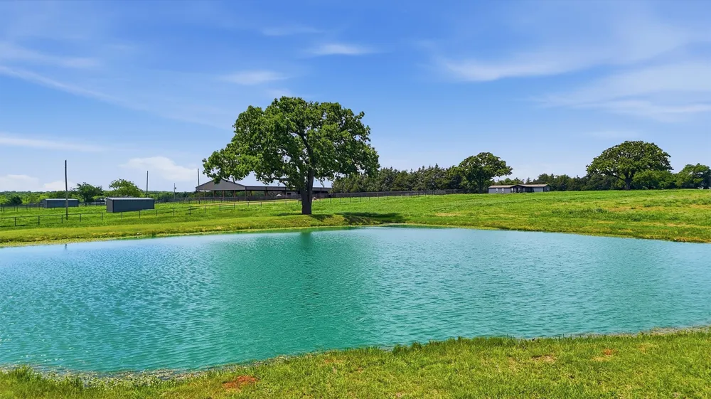 1861 Roland Road Whitesboro, TX 76273