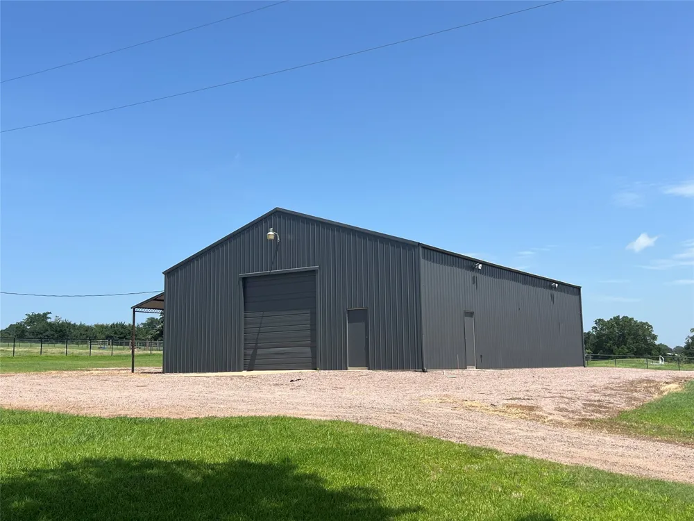 1861 Roland Road Whitesboro, TX 76273