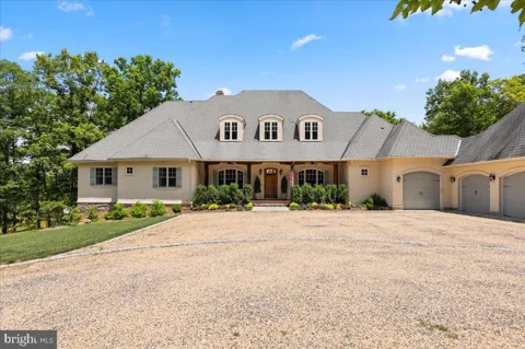 6483 CHESHIRE LANE