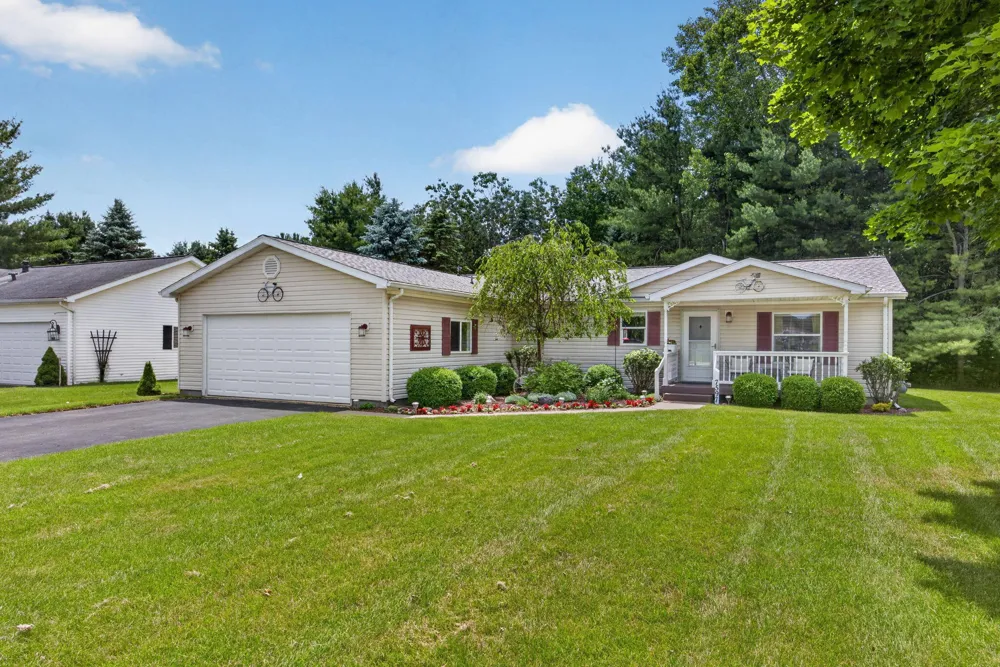 7597 Sunset Shores Drive Morton Township, MI 49346