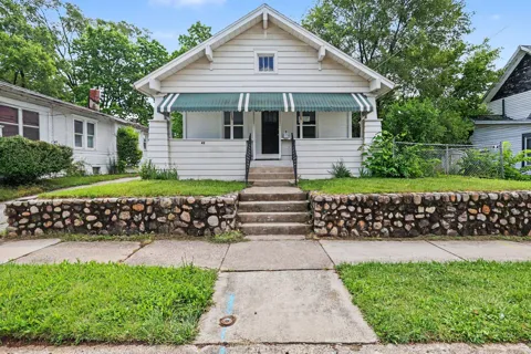 42 Grand Avenue