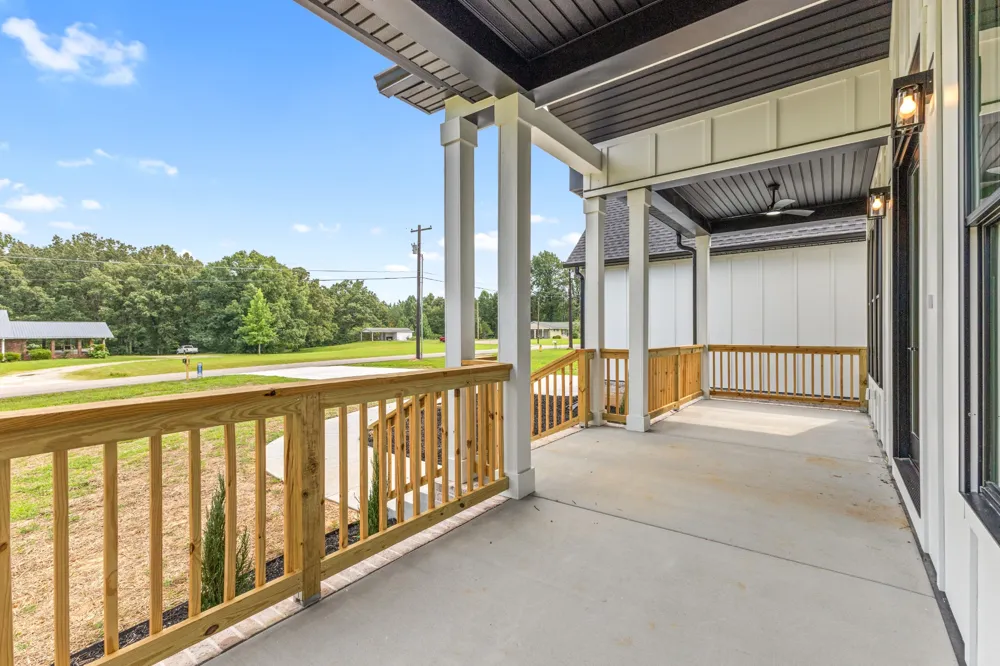 1064 Mulberry Street Burns, TN 37029