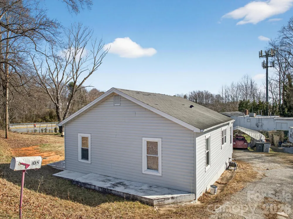 105 Countryside Drive SW Lenoir, NC 28645