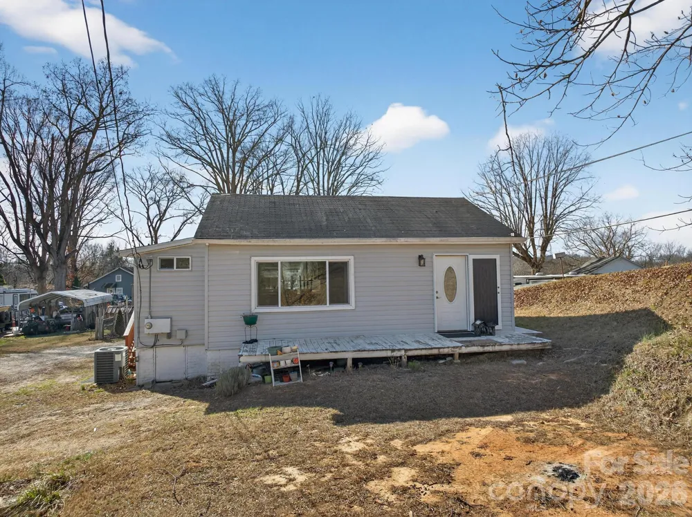105 Countryside Drive SW Lenoir, NC 28645