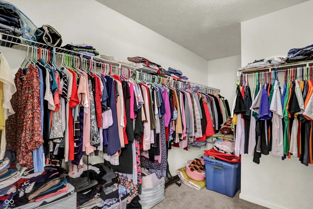 180 Blue Lace Drive Whiteland, IN 46184