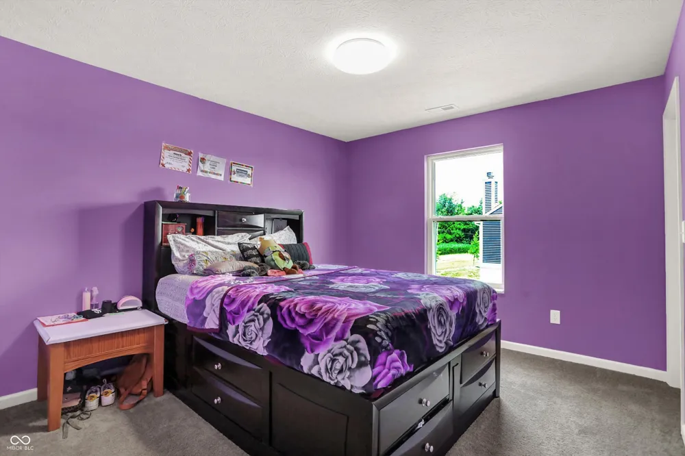 180 Blue Lace Drive Whiteland, IN 46184