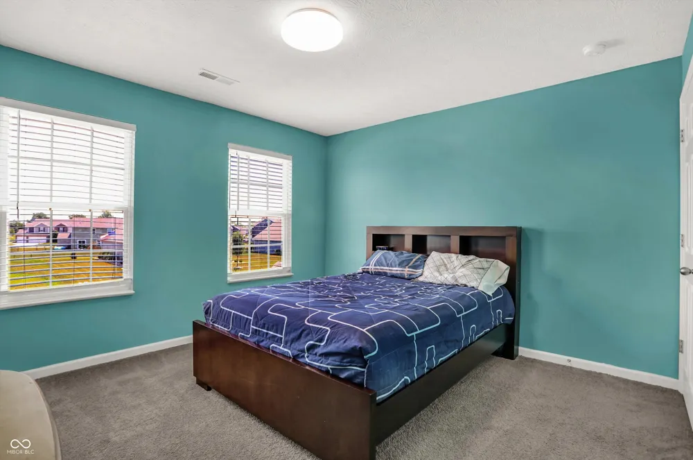 180 Blue Lace Drive Whiteland, IN 46184