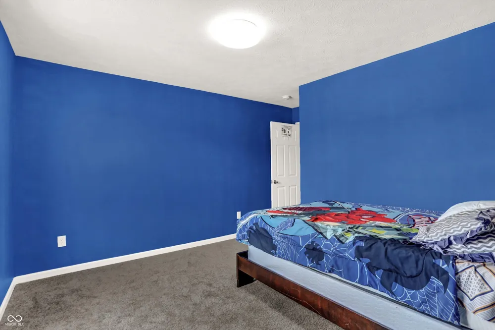 180 Blue Lace Drive Whiteland, IN 46184
