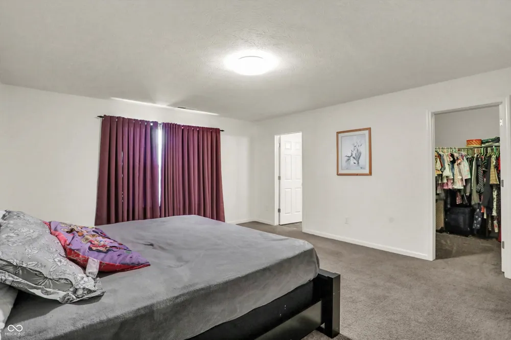 180 Blue Lace Drive Whiteland, IN 46184