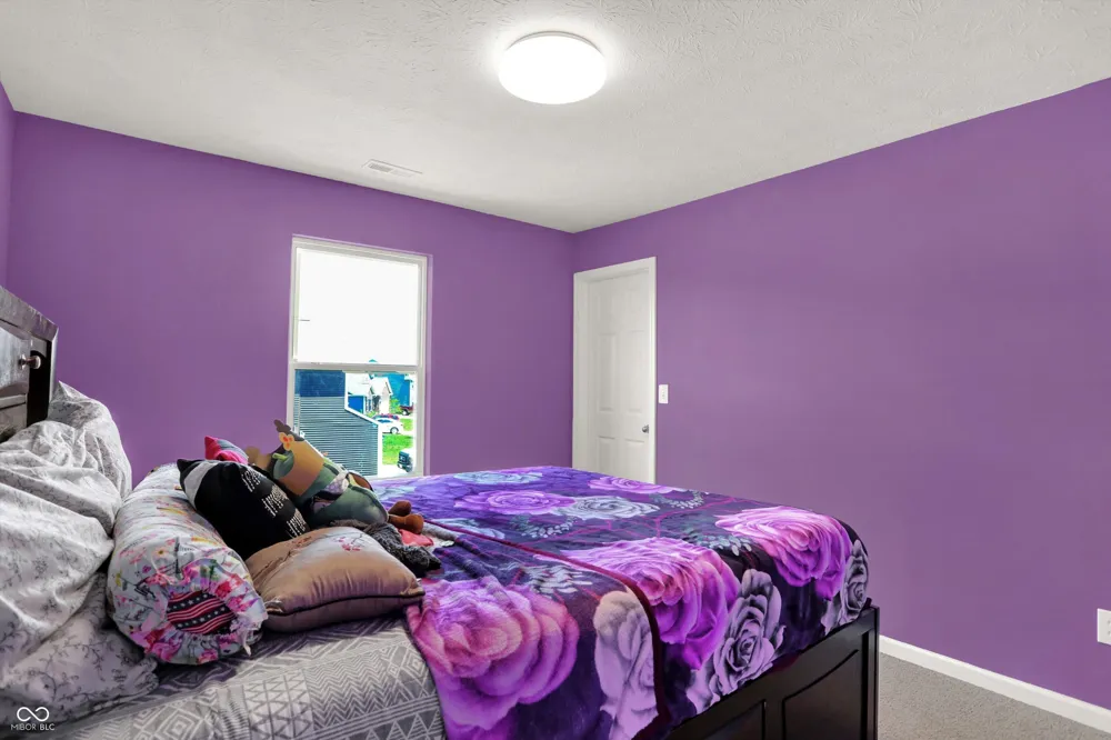 180 Blue Lace Drive Whiteland, IN 46184