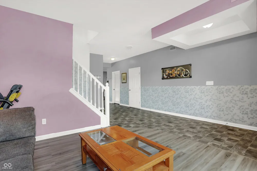 180 Blue Lace Drive Whiteland, IN 46184
