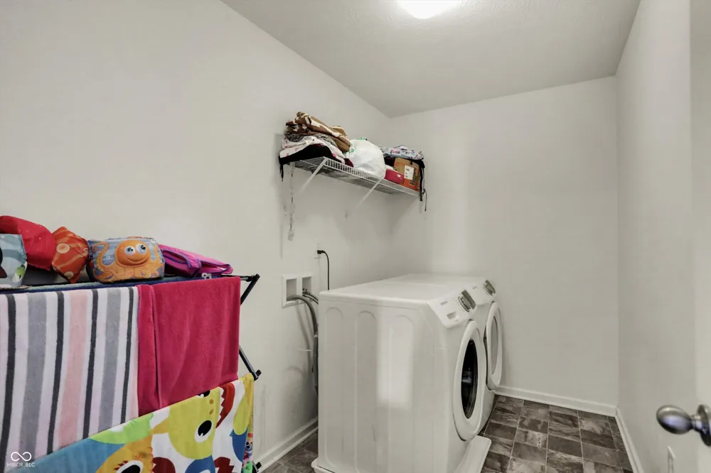 180 Blue Lace Drive Whiteland, IN 46184