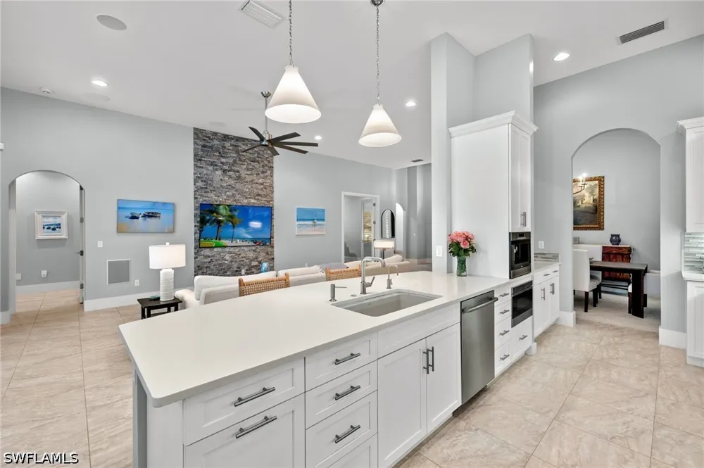 RESERVE LANE Naples, FL 34109