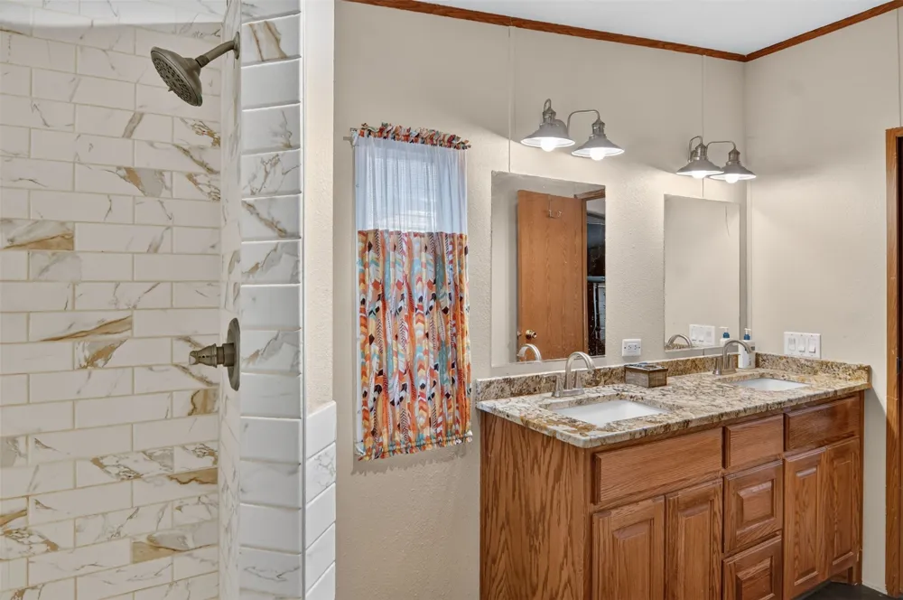 313 Butler Point Road Possum Kingdom Lake, TX 76449