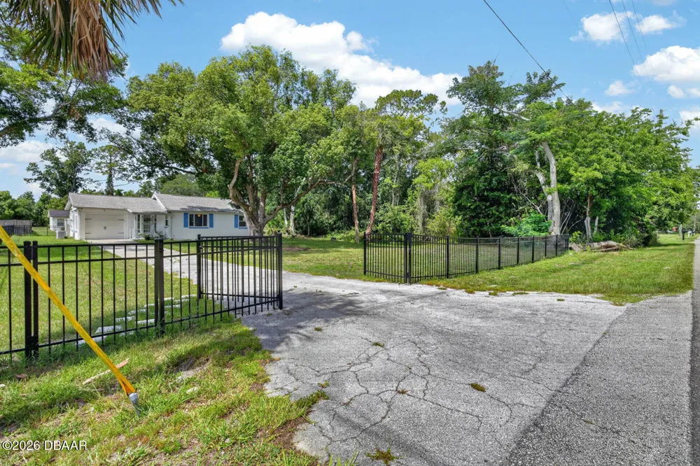 277 Debary Drive Debary, FL 32713