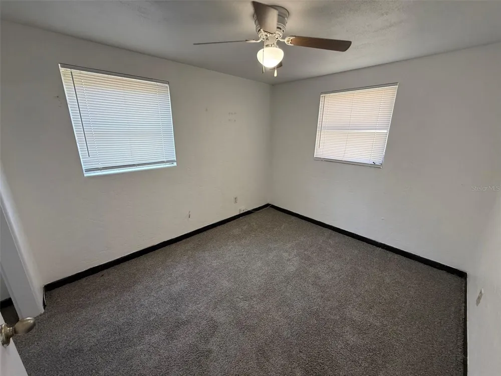 912 SW 6TH AVENUE Gainesville, FL 32601