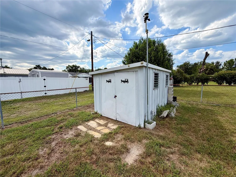 1185 S JOHNSON AVENUE Bartow, FL 33830