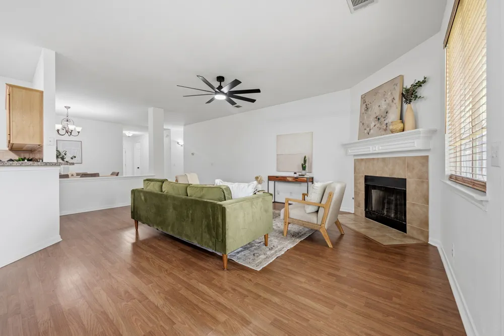 513 Tobin Drive Buda, TX 78610