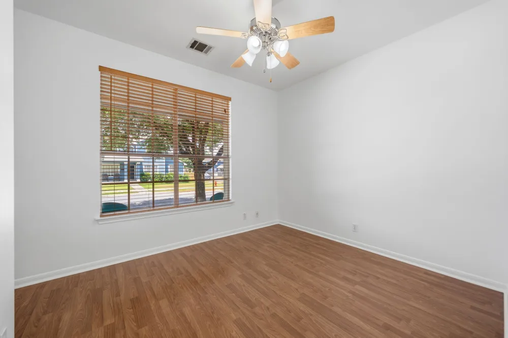 513 Tobin Drive Buda, TX 78610