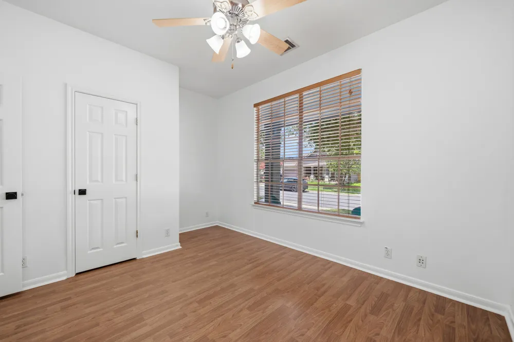513 Tobin Drive Buda, TX 78610