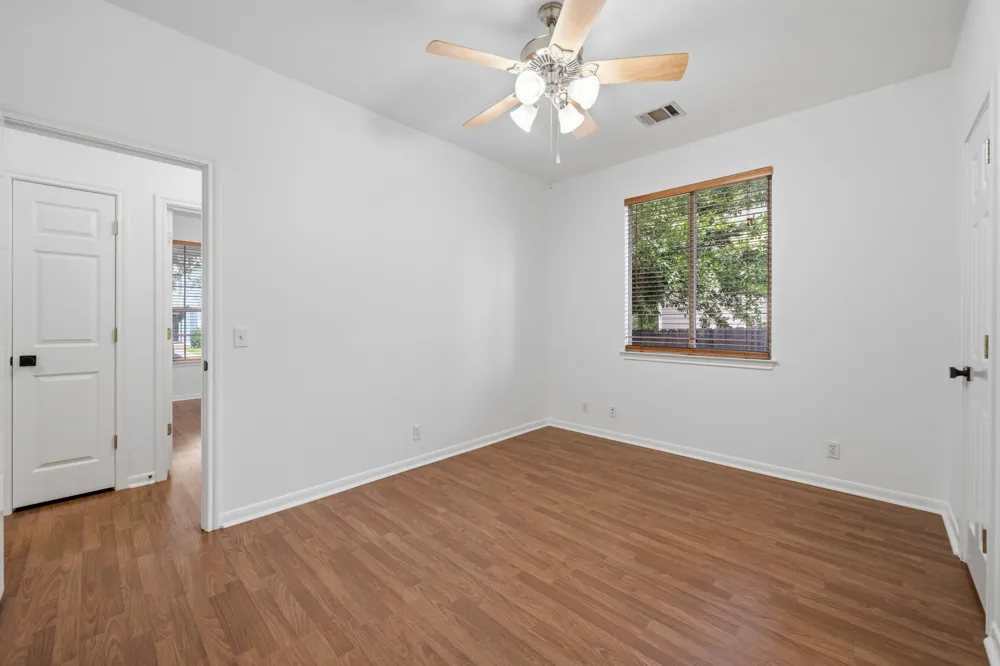 513 Tobin Drive Buda, TX 78610