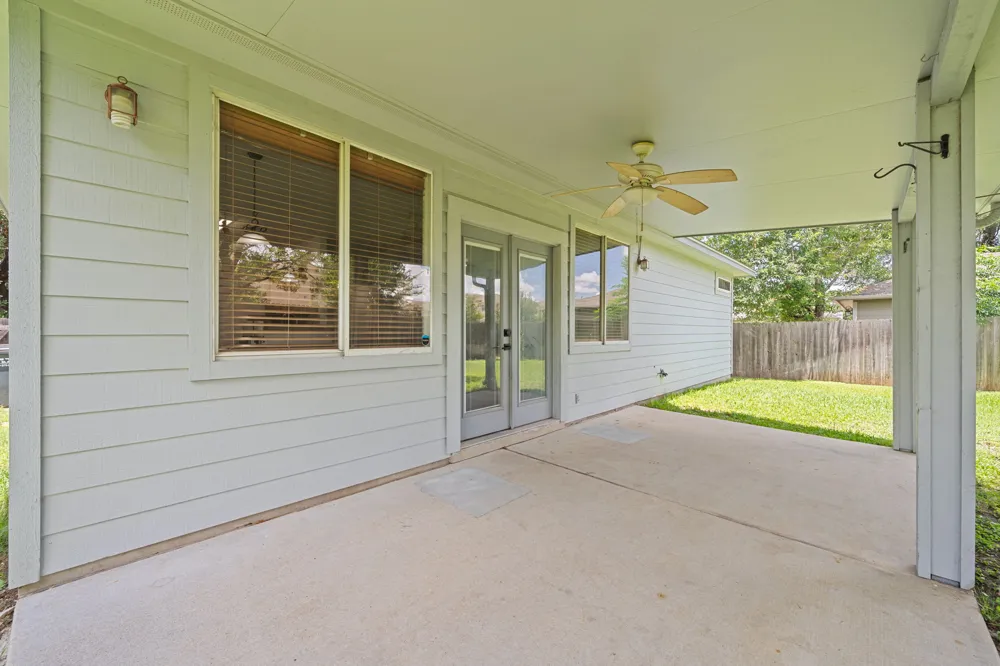 513 Tobin Drive Buda, TX 78610