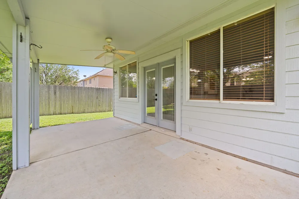 513 Tobin Drive Buda, TX 78610