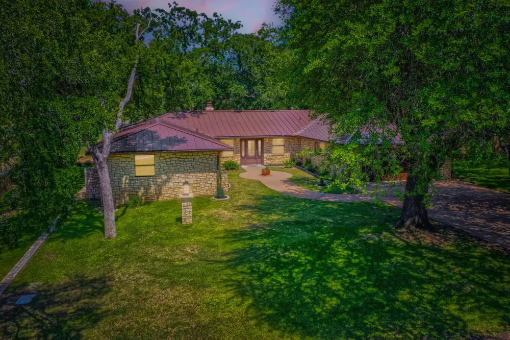 413 Silver Spur Horseshoe Bay, TX 78657