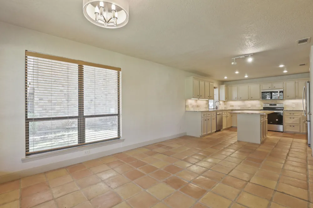 413 Silver Spur Horseshoe Bay, TX 78657