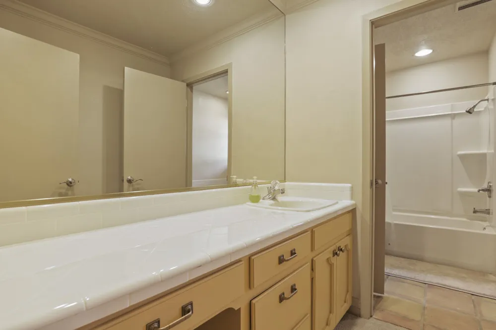 413 Silver Spur Horseshoe Bay, TX 78657
