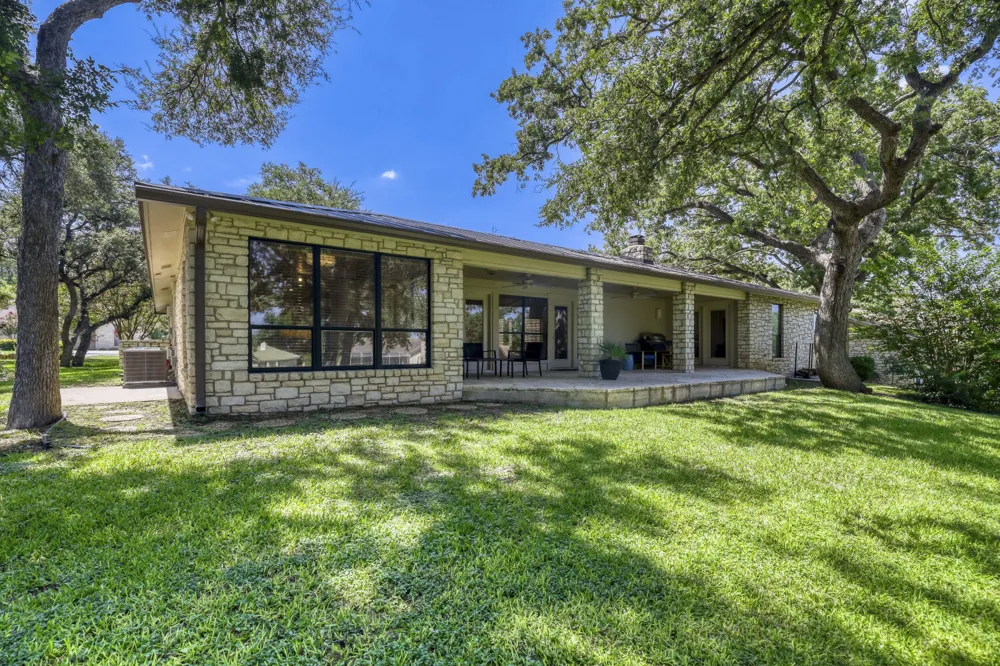 413 Silver Spur Horseshoe Bay, TX 78657