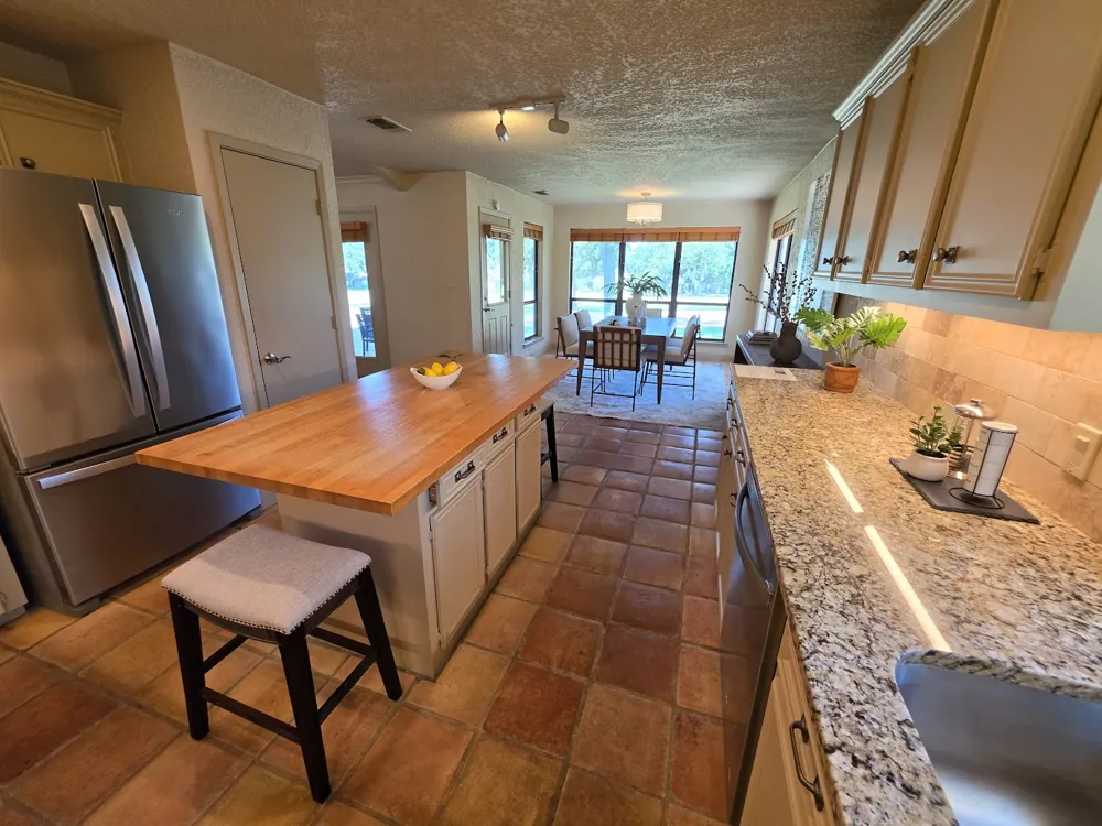 413 Silver Spur Horseshoe Bay, TX 78657