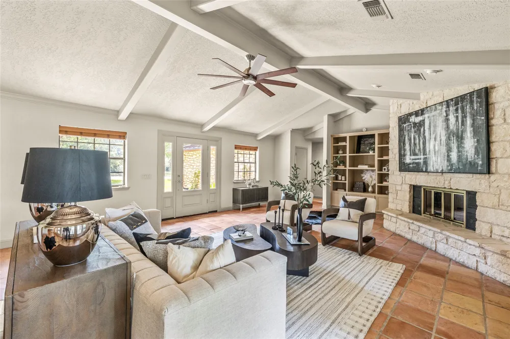 413 Silver Spur Horseshoe Bay, TX 78657