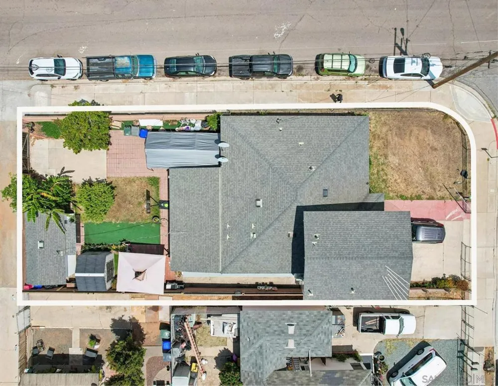 2104 G National City, CA 91950