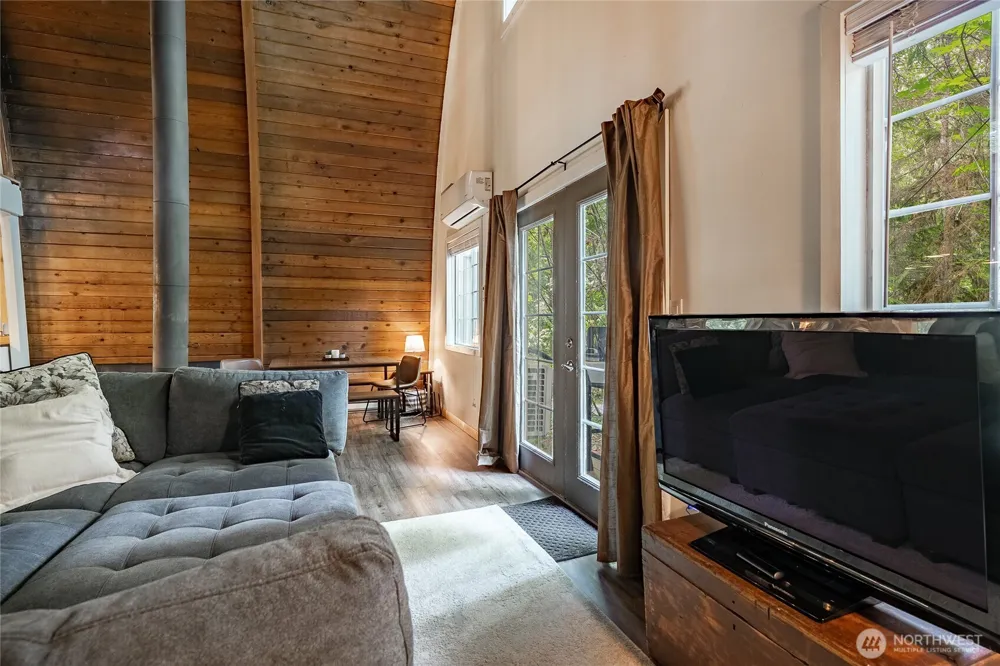 14001 Welcome Road Glacier, WA 98244