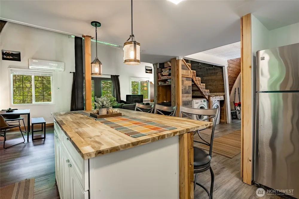 14001 Welcome Road Glacier, WA 98244
