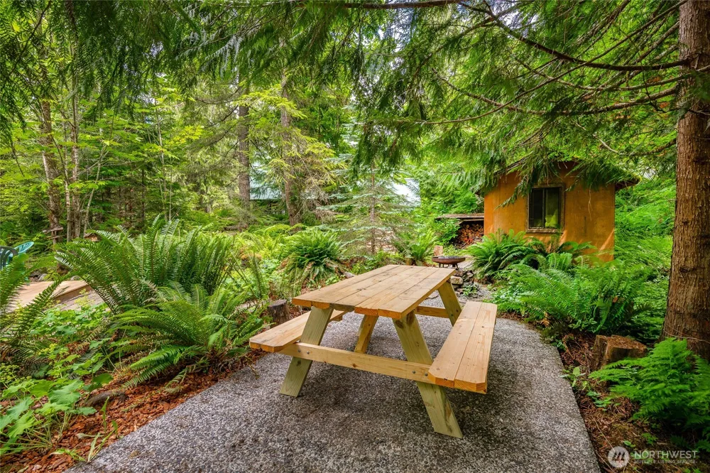 14001 Welcome Road Glacier, WA 98244