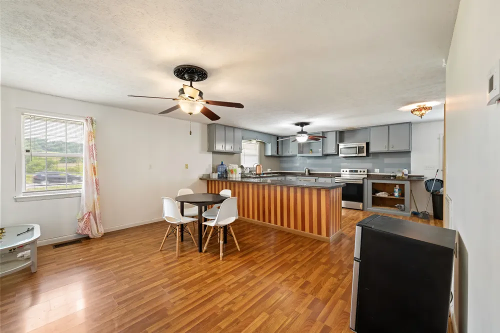 27653 US 127 Pikeville, TN 37367