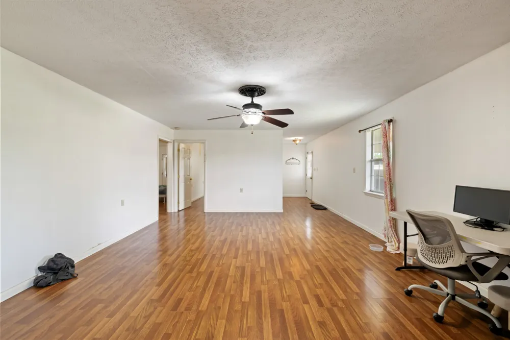 27653 US 127 Pikeville, TN 37367
