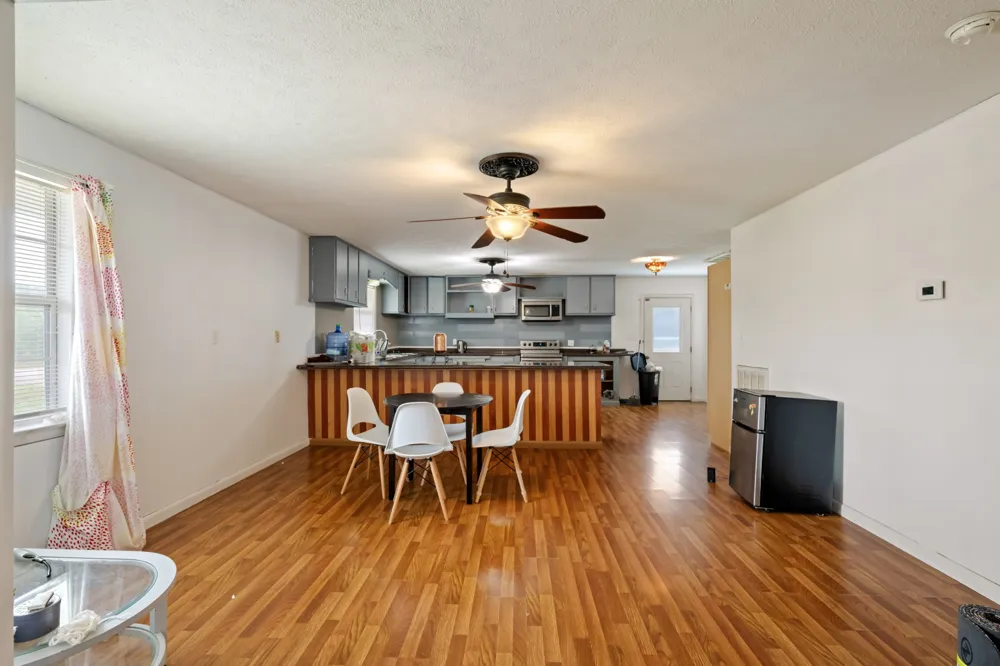 27653 US 127 Pikeville, TN 37367