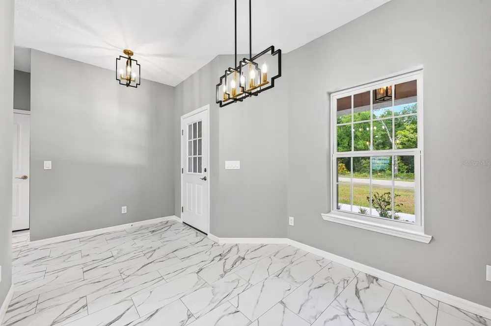 36 FISHER LANE COURSE Ocklawaha, FL 32179