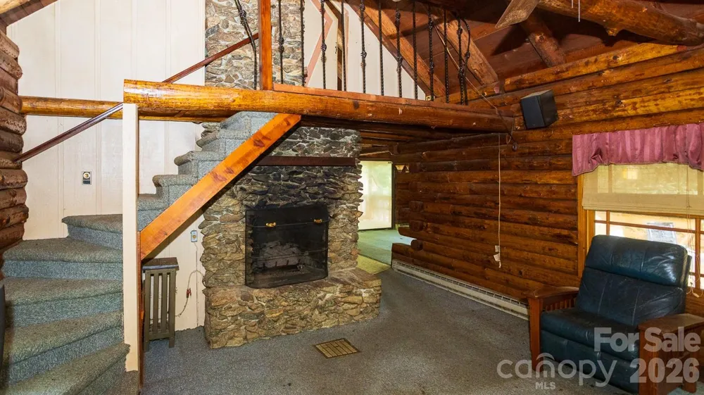 305 Melanie Lane Black Mountain, NC 28711