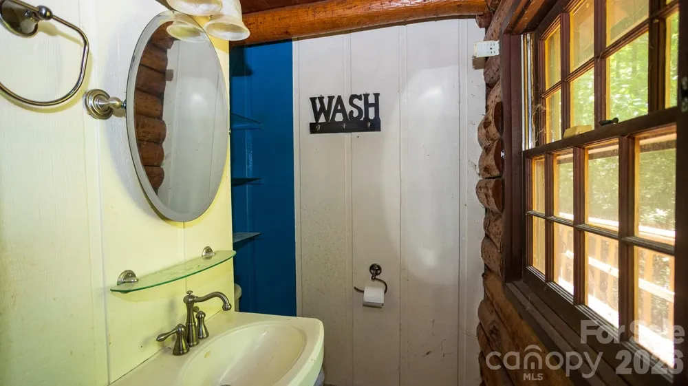 305 Melanie Lane Black Mountain, NC 28711