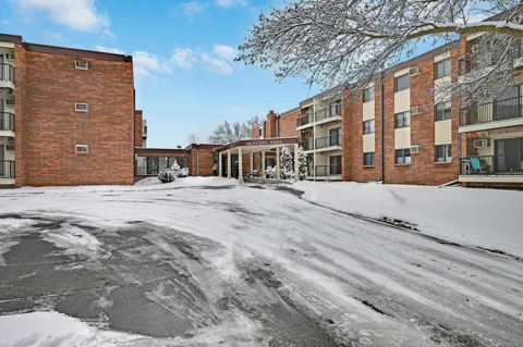 4 Pine Tree Drive #110