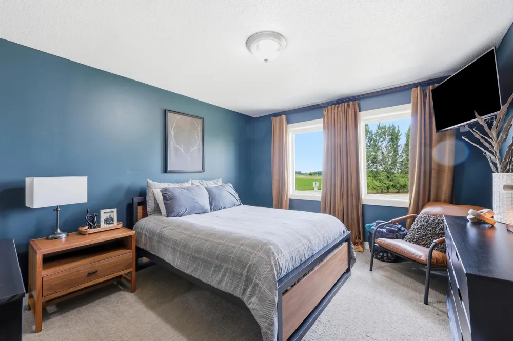 15792 Highway 46 Kindred, ND 58051