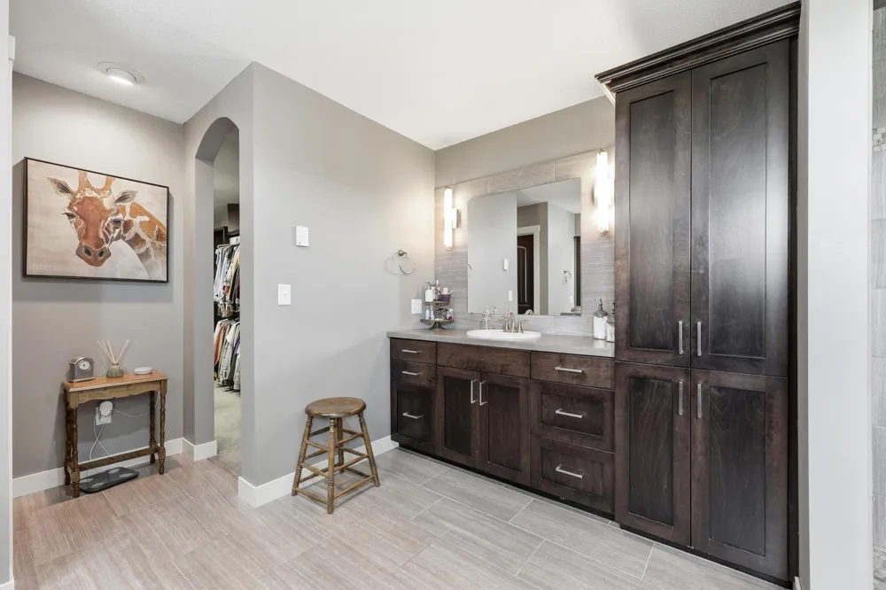 15792 Highway 46 Kindred, ND 58051