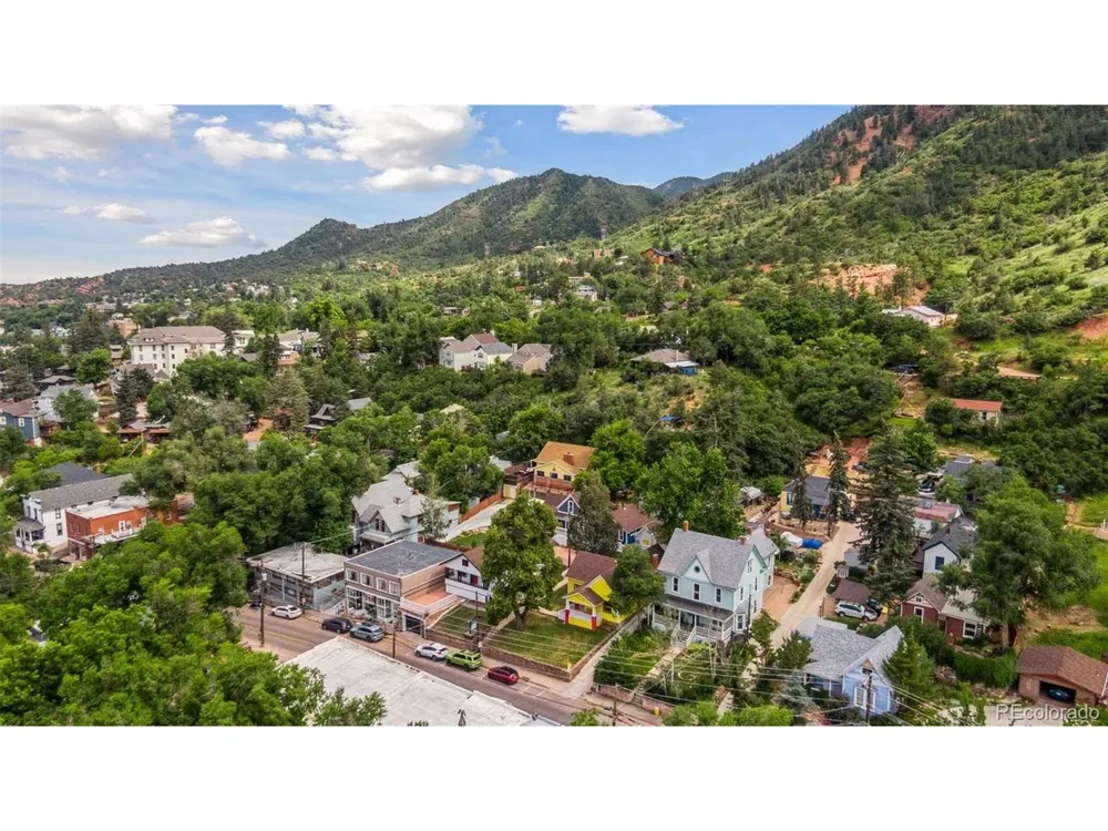 125 Ruxton Avenue Manitou Springs, CO 80829