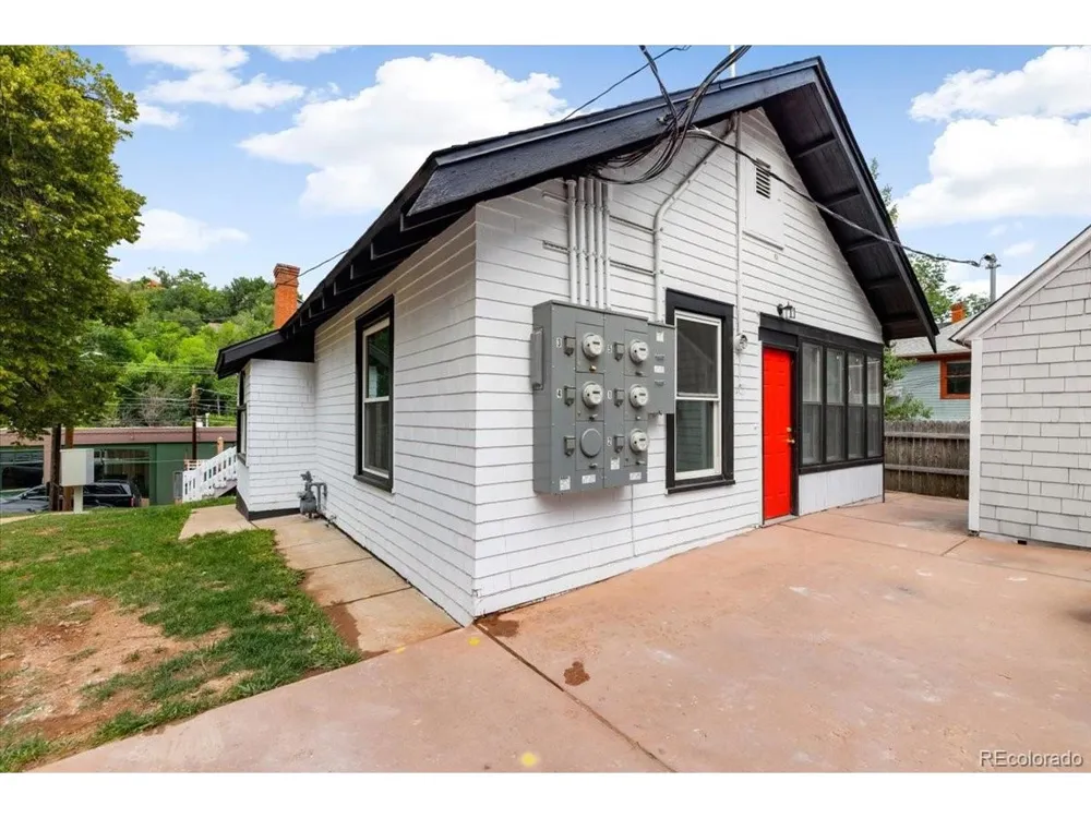 125 Ruxton Avenue Manitou Springs, CO 80829